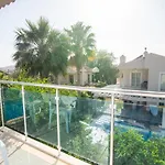 Paradise Apart פאטהיה