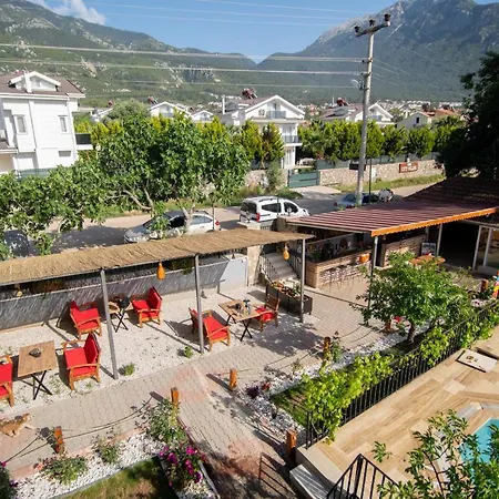 Paradise Apart Aparthotel